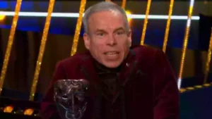 Read more about the article BAFTA Viewers Moved to Tears as Warwick Davis Honors Late Wife in Emotional Speech