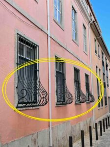 Read more about the article Understanding Potbelly Window Bars: A Practical and Decorative Security Feature