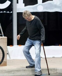 Read more about the article Why Ryan O’Neal’s Son Wasn’t Invited to the Actor’s Funeral: A Family’s Complex Legacy