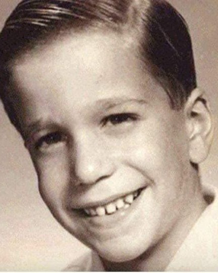 Read more about the article Henry Winkler’s Inspiring Journey: Overcoming Dyslexia and Achieving Success