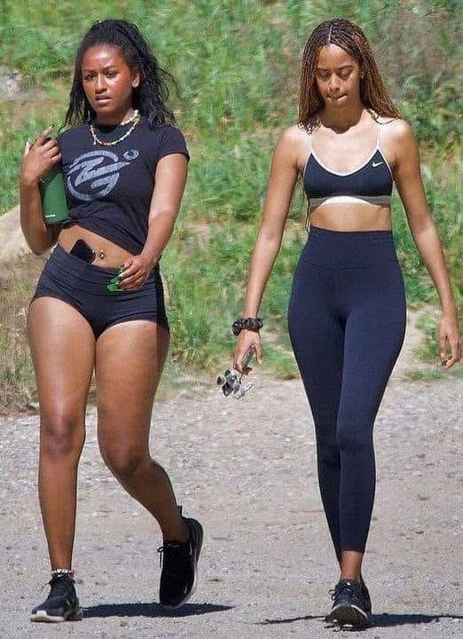 Read more about the article Malia and Sasha Obama Party with Rapper Drake in Hollywood