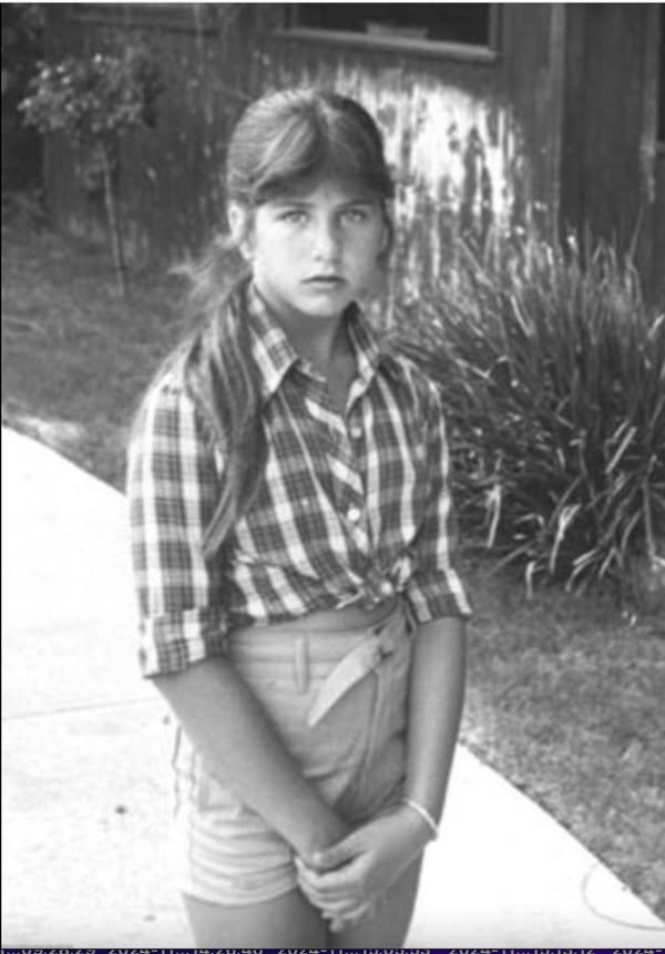 You are currently viewing Jennifer Aniston’s Childhood Challenges and How She Found Peace