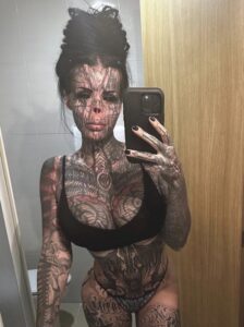 Read more about the article Toxii’s Extreme Body Transformation: A Bold Statement of Self-Expression