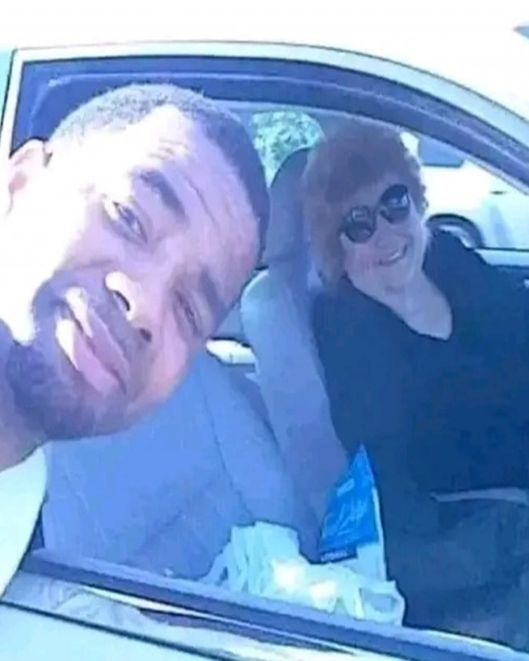 You are currently viewing A Flat Tire, a Helping Hand, and the Unexpected Connection That Followed