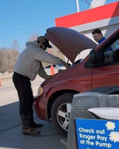 Read more about the article You’re Never Too Important to Be Nice”: A Gas Station Story That Restores Faith