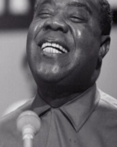 Read more about the article The Untold Kindness Story Behind Louis Armstrong’s Rise to Fame