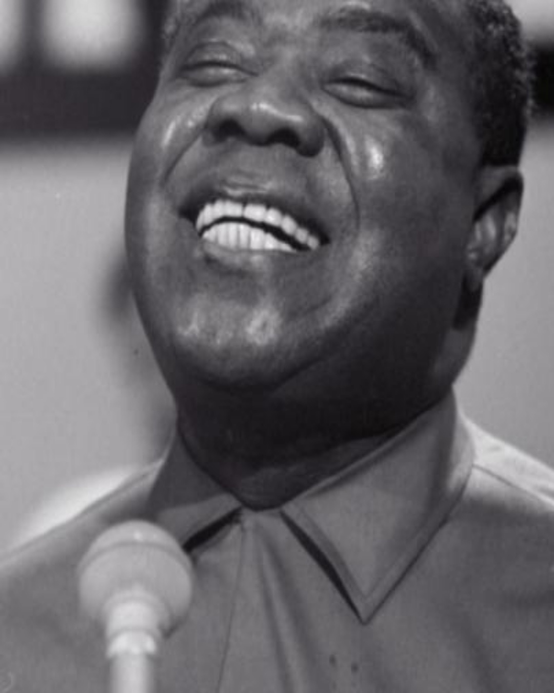 You are currently viewing The Untold Kindness Story Behind Louis Armstrong’s Rise to Fame