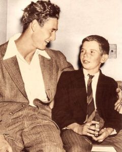 Read more about the article This Boy Hitchhiked 250 Miles to Meet Ted Williams. What Happened Next Is Legendary.