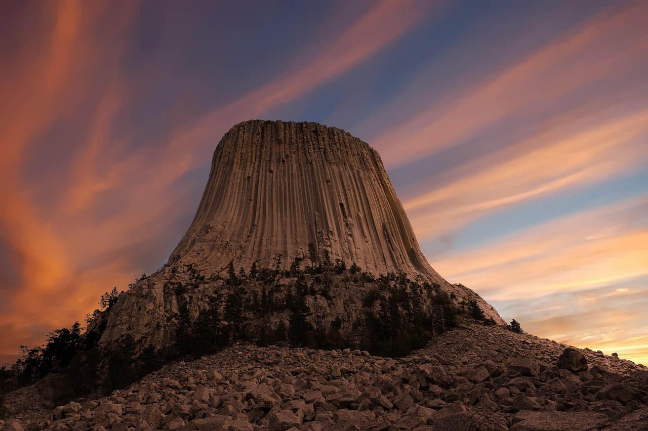 You are currently viewing Devils Tower, Wyoming: America’s First National Monument