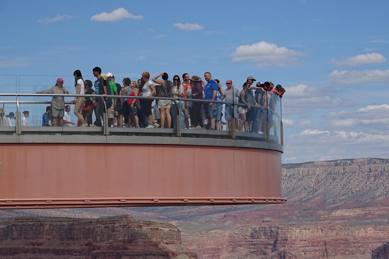 You are currently viewing Grand Canyon West Skywalk: Stepping Past the Edge