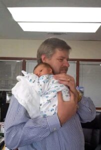 Read more about the article The Day That Changed My Life: A Story of Burnout, Love, and a Newborn Baby