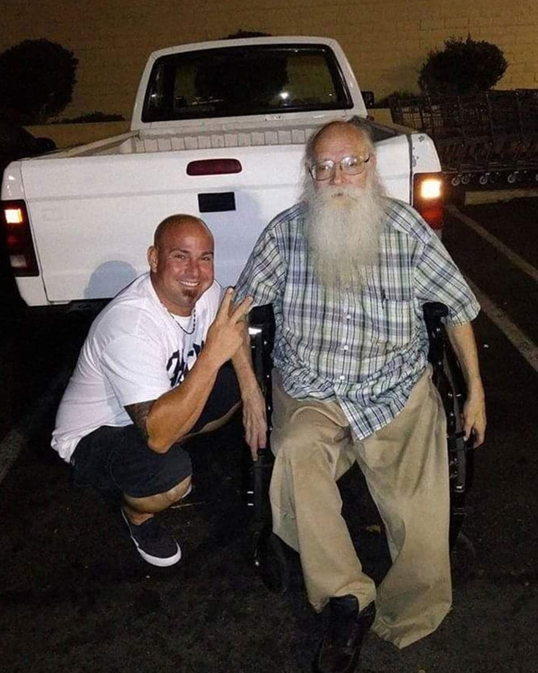 Read more about the article A Simple Act of Human Kindness: The Night a Man Named Joe Taught Me Everything About Gratitude