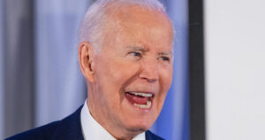 Read more about the article Biden issues biting comment after new poll reveals who Americans prefer — Obama or Trump
