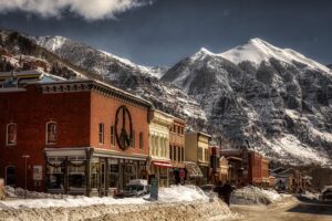 Read more about the article Why Telluride Is the Ultimate Christmas Getaway in Colorado