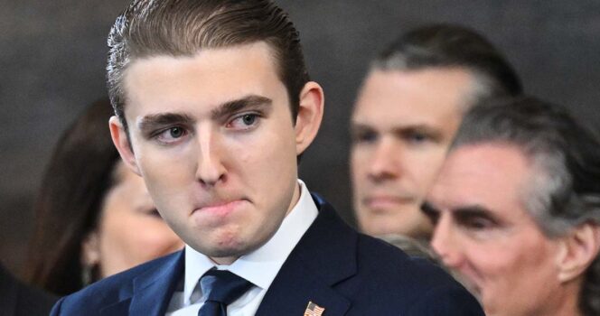 You are currently viewing Tragic reason why Barron Trump can’t give out his phone number to friends