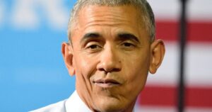 Read more about the article Barack Obama’s brutal reply to Trump after racist video depicting him and Michelle as apes